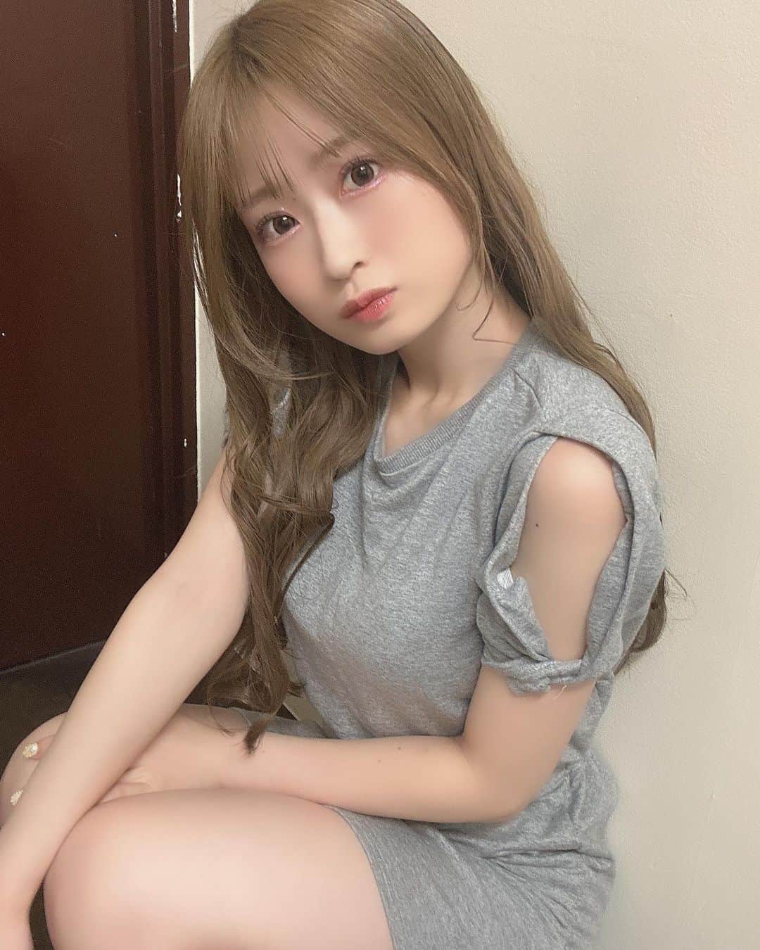 佐野心音のインスタグラム：「きになる？」