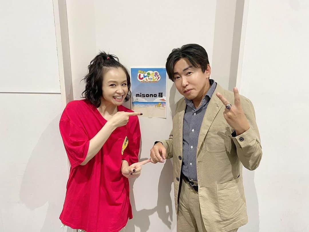 中野猛さんのインスタグラム写真 - (中野猛Instagram)「misonoちゃんが吉本の高井さんの新喜劇に出るというで...チヨット顔を出して来ました。 久しぶりにmisonoちゃんの旦那さんのnosukeくんにも会えて良かった😊 しかし、高井さんのアラフィフであの体力は素晴らしい👍  #吉本新喜劇　#misono」8月19日 23時15分 - takeshi__nakano