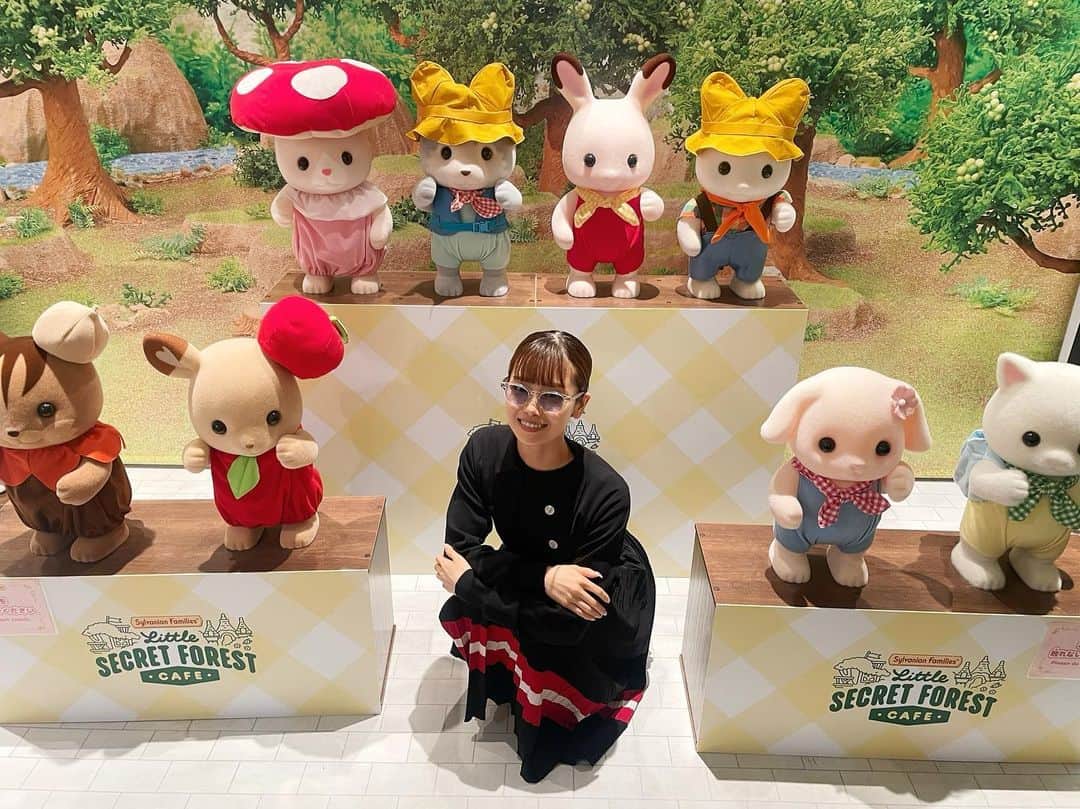 松田リマのインスタグラム：「. 高校の同級生と約10年ぶりの再会を果たし、シルバニアファミリーカフェに行きました☺️」