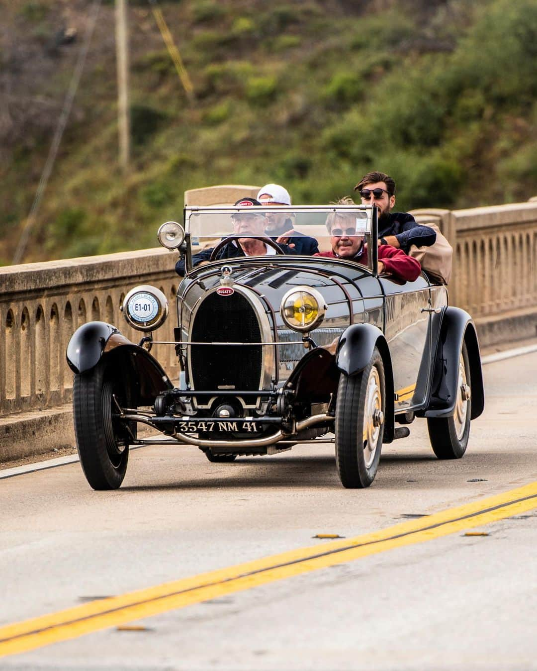 ブガッティさんのインスタグラム写真 - (ブガッティInstagram)「The Pebble Beach Tour d’Elegance by @PebbleBeachConcours encapsulates the sense of heritage in motion. Every year the rarest, most beautiful and well-kept classic cars from all around the world come together tracing the 17-Mile Drive along the Pacific Coast Highway to Big Sur and retour before being positioned for the Sunday Concours on the lawn of the Pebble Beach Golf Course with its breathtaking view.  Since the first ‘parade’ in 1950 BUGATTI has always been represented with some spectacular models, this year with a Type 38 Figoni and a selection of Type 57 versions. Conceived as the fastest, most luxurious and exclusive French touring car of its time, the Type 57 has been a predecessor of and inspiration for the CHIRON Super Sport.  #BUGATTI #PebbleBeachConcours #MontereyCarWeek #TourdElegance #PebbleBeachTour #PebbleCars」8月19日 23時28分 - bugatti