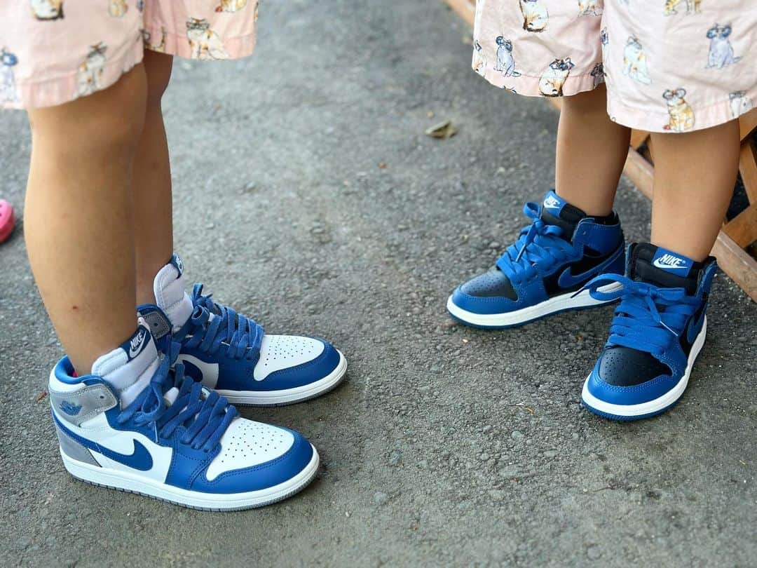 遠藤雄弥のインスタグラム：「. AJ1 sisters  @nike  @jumpman23   #nike #jordan  #jodan1  #aj #aj1 #sneakers」