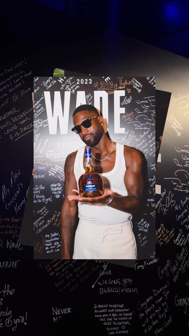 ドウェイン・ウェイドのインスタグラム：「@grandmarnierusa had the drinks flowing and vibes going all Hall of Fame weekend. A time will be had for sure so make sure to drink responsibly🥂#ad21+ #grandmarnier」