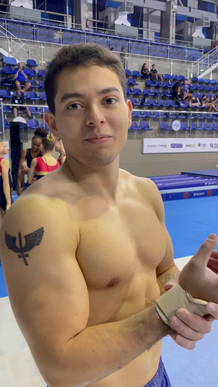 アルトゥール・オヤカワ・マリアノのインスタグラム：「Elementos da Ginástica ✅❤️‍🔥🤞🏻 Teve aquui. ⚠️ Lembrando que amanhã é o ultimo dia de competição com transmissão da tvCbg a partir das 10:30! Bora torcer!」