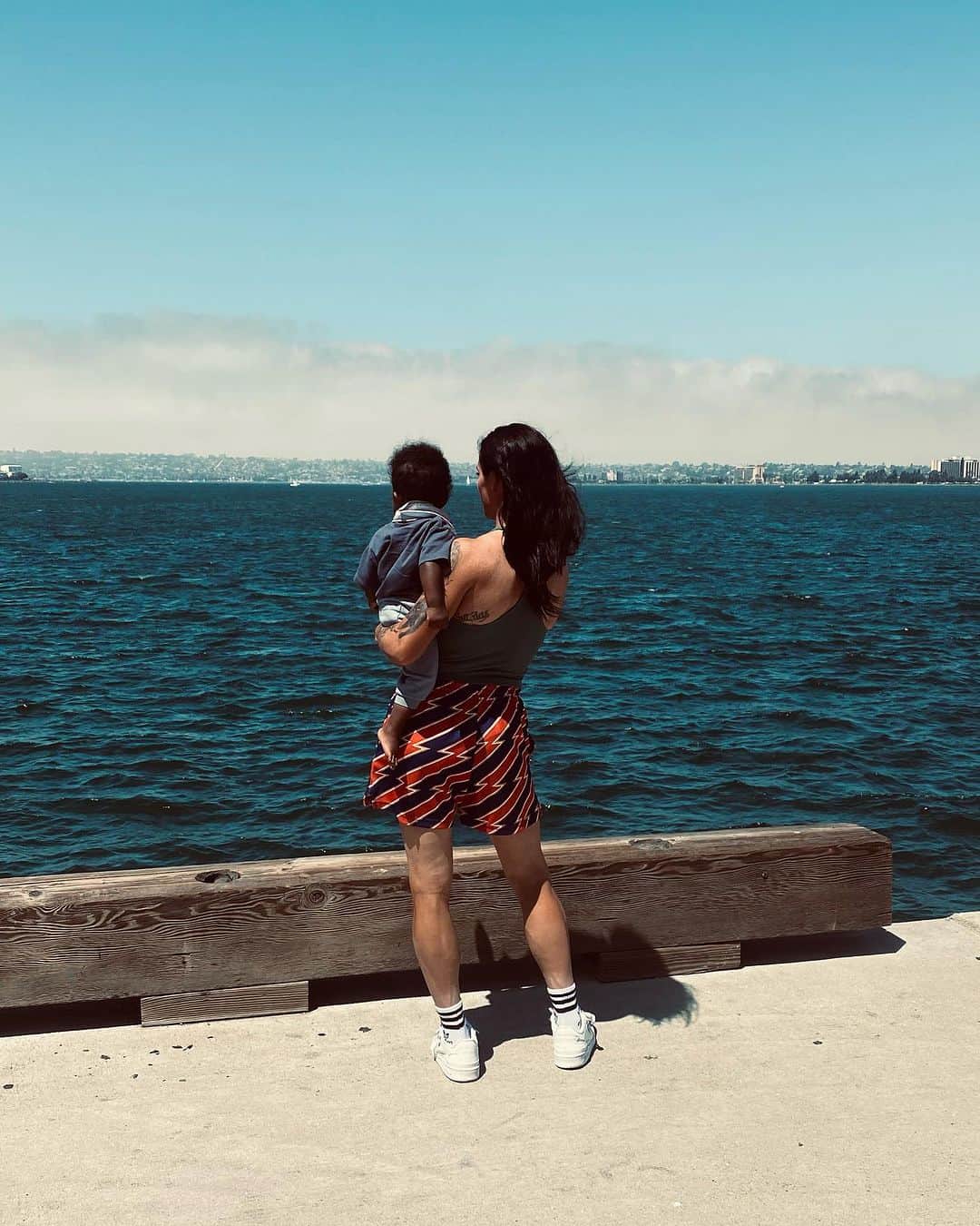 アリ・クリーガーのインスタグラム：「This Ocean has my heart.🌊🥹❤️」
