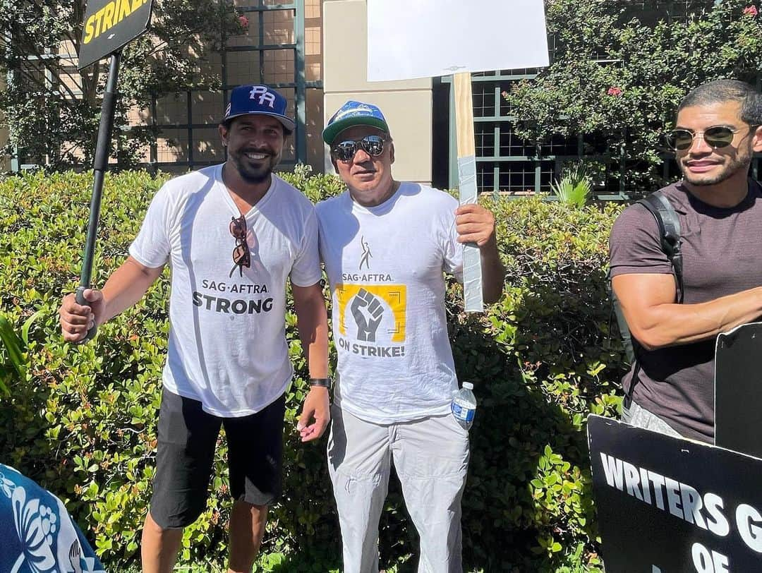 ジョン・ウエルタスさんのインスタグラム写真 - (ジョン・ウエルタスInstagram)「What a day of solidarity!!! It’s a wonderful sight to see so many show up for each other, in @sagaftra @wgawest @wgaeast @iatse @directorsguild #teamsters were all in full force yesterday walking, chanting, a little dancing and demanding that we come to a fair deal with the #amptp - LFG!!! #onepeople #afrolatino #afrolatina #latinamerica #latina #latino #latine  #latinx #latinidad #america」8月20日 0時58分 - jonhuertas