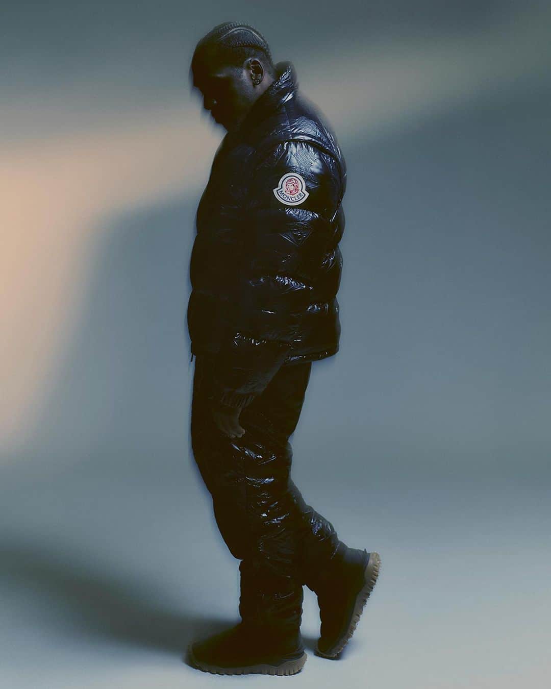 モンクレールのインスタグラム：「Billionaire Boys Club’s spaceman iconography and Moncler’s bell logo join forces on a reimagined puffer jacket from the new capsule collaboration.   Explore Moncler x Billionaire Boys Club now at moncler.com.   @bbcicecream   #MonclerBillionaireBoysClub」