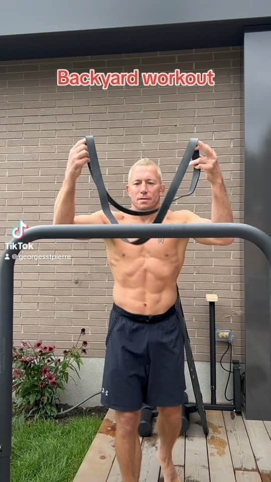 ジョルジュ・サンピエールのインスタグラム：「Working on my front and back lever progression with my BaseBarPro.」