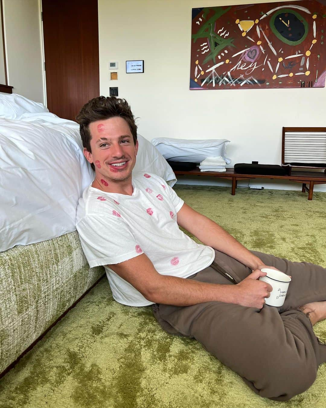 チャーリー・プースさんのインスタグラム写真 - (チャーリー・プースInstagram)「The person who did this is who Lipstick is about.」8月20日 1時45分 - charlieputh