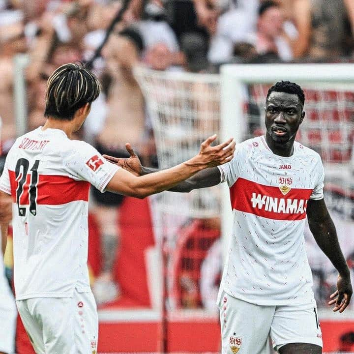 伊藤洋輝さんのインスタグラム写真 - (伊藤洋輝Instagram)「Beautiful weekend ⚪️🔴 #vfbstuttgart」8月20日 3時18分 - hiroki_ito38