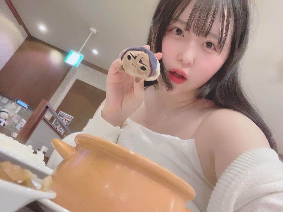 上田ミルキィのインスタグラム：「かれーと、じどり、もれる🍛🥄」