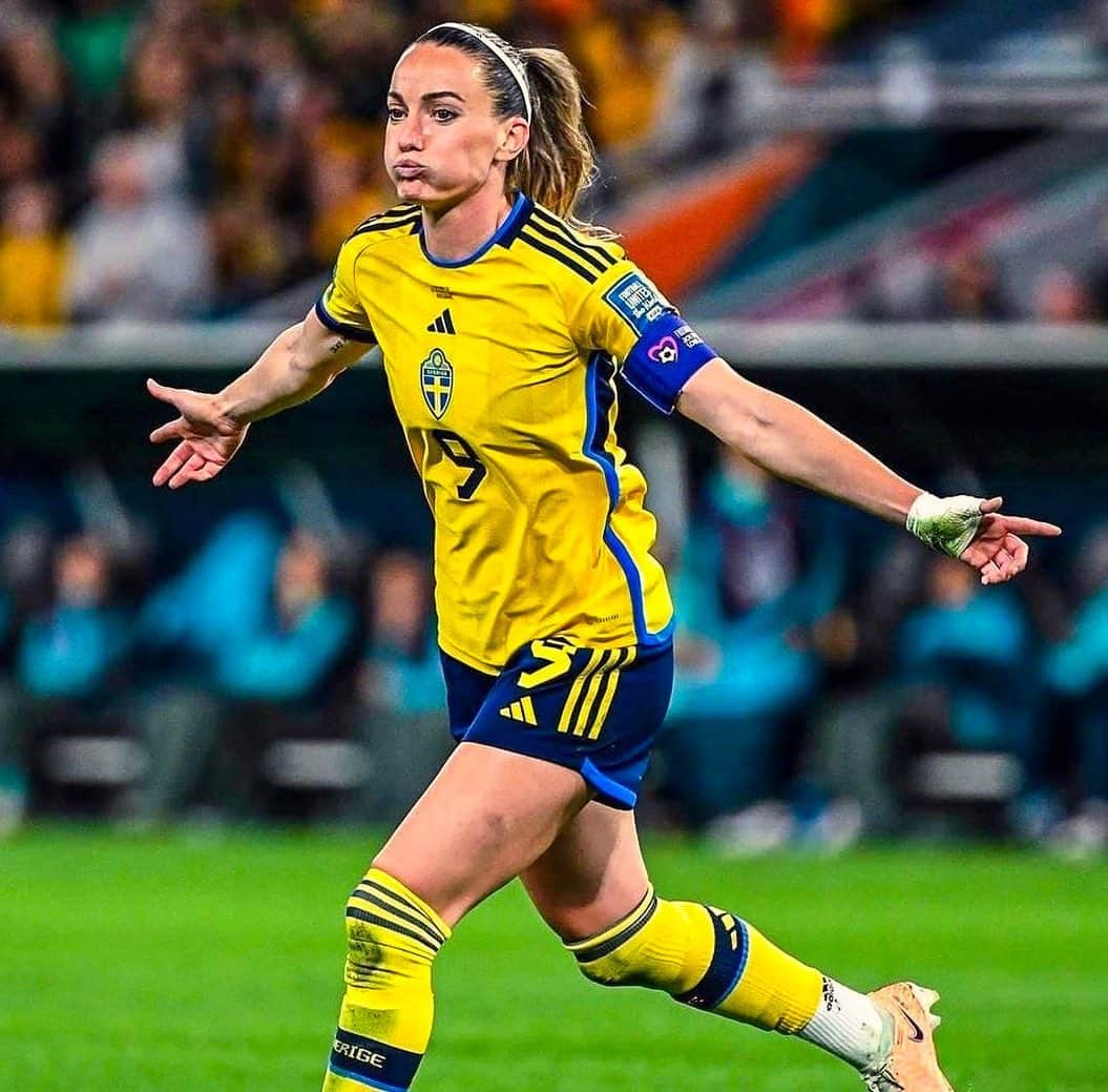 のインスタグラム：「Godmorgon Sverige 🇸🇪🫶」