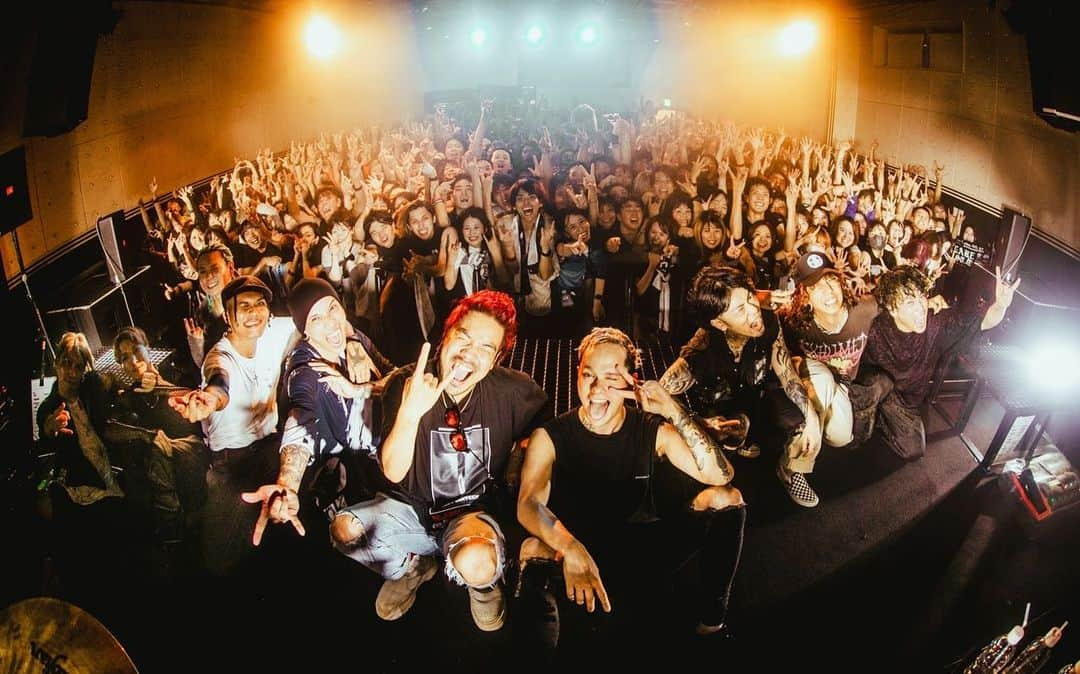 清水亮のインスタグラム：「“RE:ADMISSION” LIVE HOUSE TOUR 2023 at 静岡 SOUND SHOWER ark 清水 with @crossfaithjapan   兄弟とのツーマン、ヤバかったっしょ？？ 今日の山梨もよろしく🤙  Photos by @yamada_mphoto」