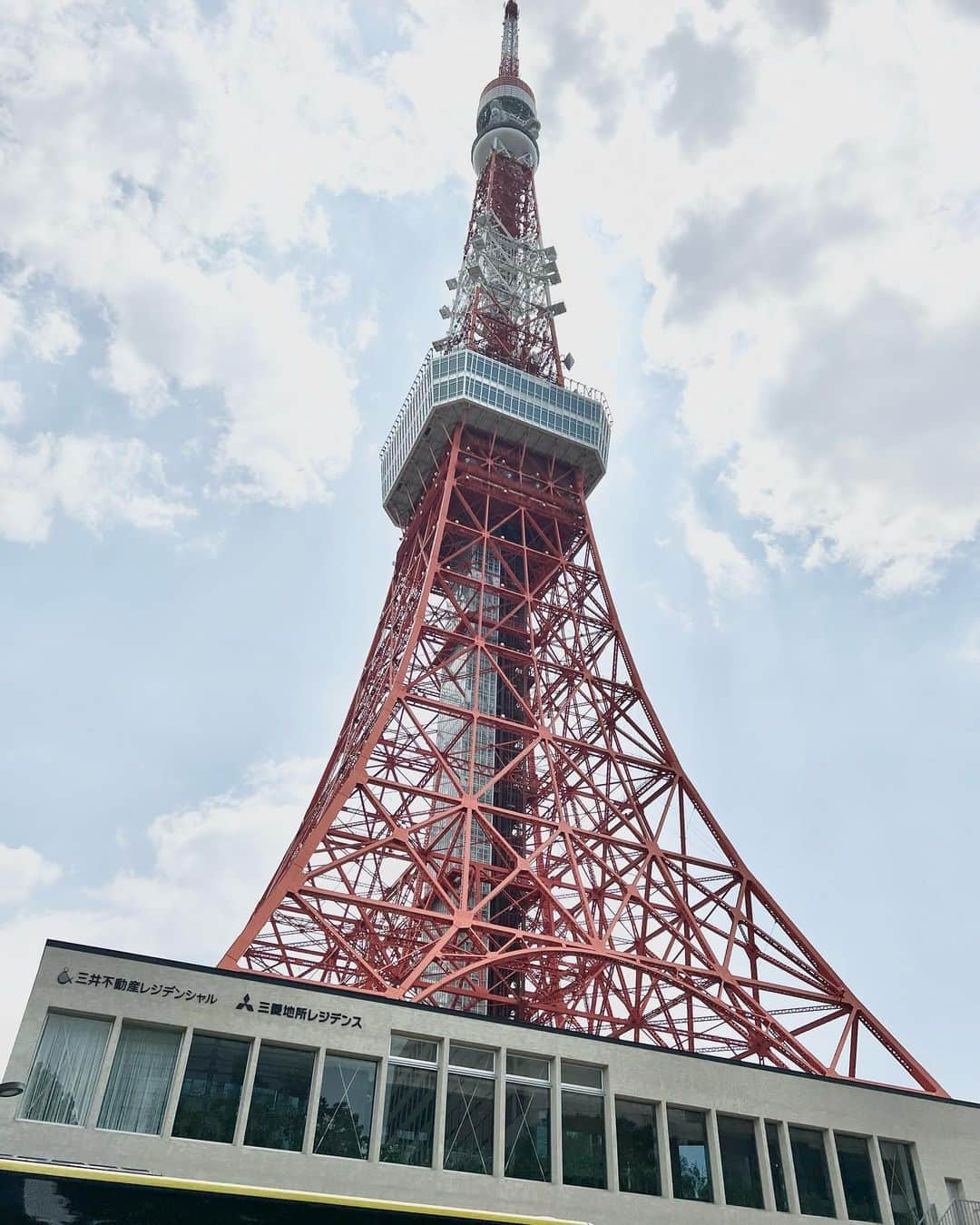 藤下良司さんのインスタグラム写真 - (藤下良司Instagram)「デジタルエンタテインメント主催イベント 超DEフェスに行ってきました。 1部はトークショー。播磨やるなちゃん 久々です。2部のライブは ばっしょーと重なってたため欠席です。 東京タワー自体久々でした。」8月20日 14時38分 - riji2017