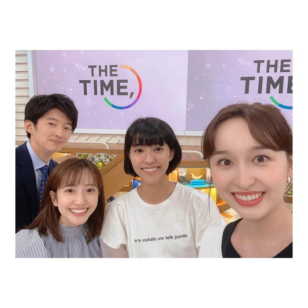 宇賀神メグさんのインスタグラム写真 - (宇賀神メグInstagram)「🐥  . .  先日、初々しい新人アナウンサー２人が THE TIME,の見学に来ていました。😆 自分が新人だった頃のことを思い出して、 懐かしく感じました。😌  左から南後杏子(なんご　きょうこ)アナ、 御手洗菜々(みたらい　なな)アナです。 明日いよいよTHE TIME,でデビューとなります！ 皆さん宜しくお願い致します。🙇‍♀️✨  . .  #thetime_tbs  #南後杏子 #御手洗菜々 #初鳴き」8月20日 14時50分 - ugajin_megu