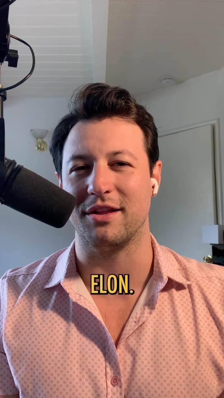 カート・メガのインスタグラム：「Alpha Male explains why Elon is the most incredible genius ever because your mind is too simple to understand.」