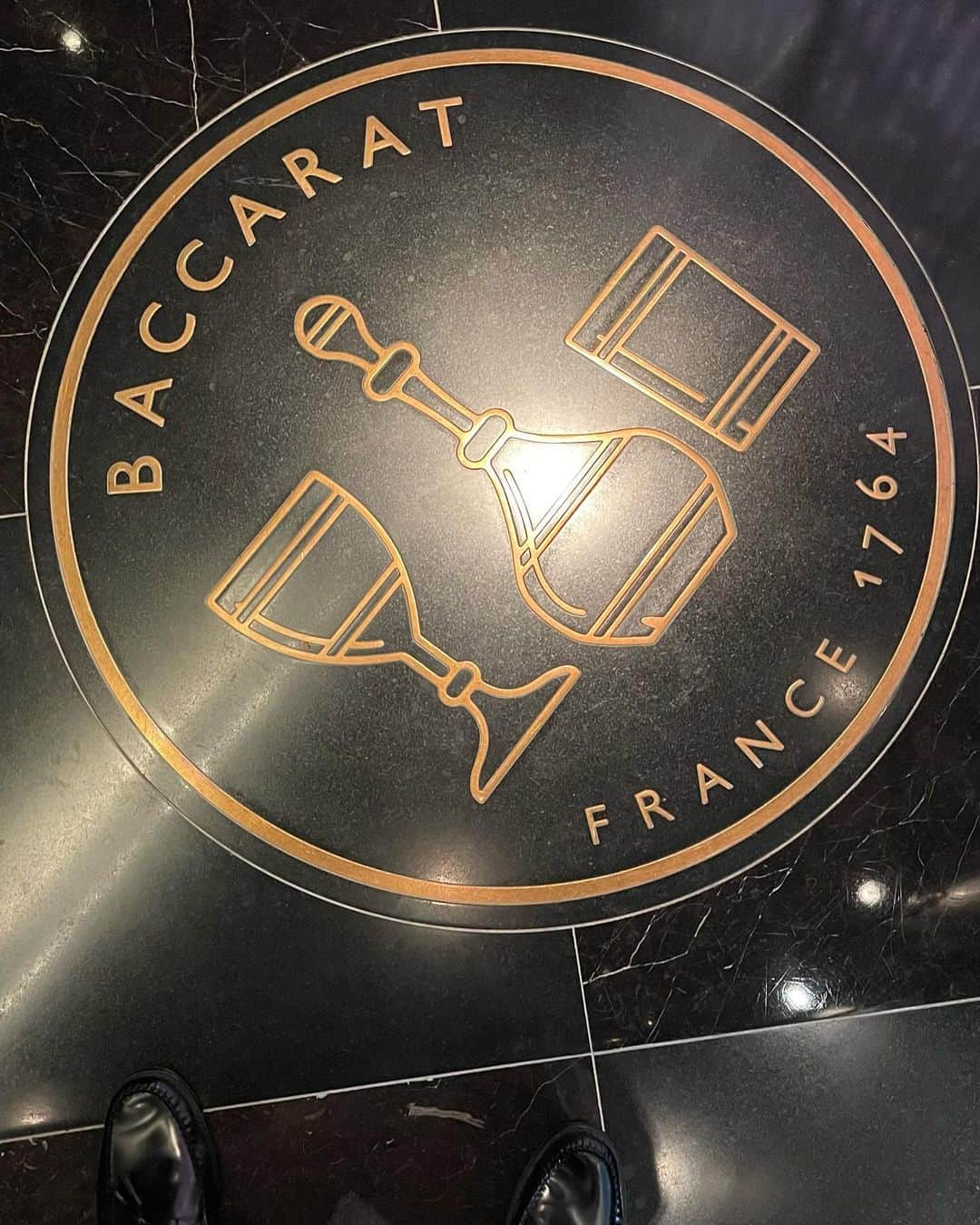 ハーベイ・ニュートン・ヘイドンさんのインスタグラム写真 - (ハーベイ・ニュートン・ヘイドンInstagram)「Baby Baccarat  @baccarathotels」8月20日 7時49分 - harveynh