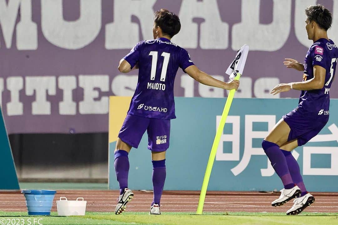 サンフレッチェ広島のインスタグラム：「. 𝐓𝐎𝐃𝐀𝐘'𝐒 𝐒𝐂𝐎𝐑𝐄𝐑⚽️✨  #満田誠 選手 　 #sanfrecce | #ぶちあつ! | #jleague | #Jリーグ | #広島川崎F」