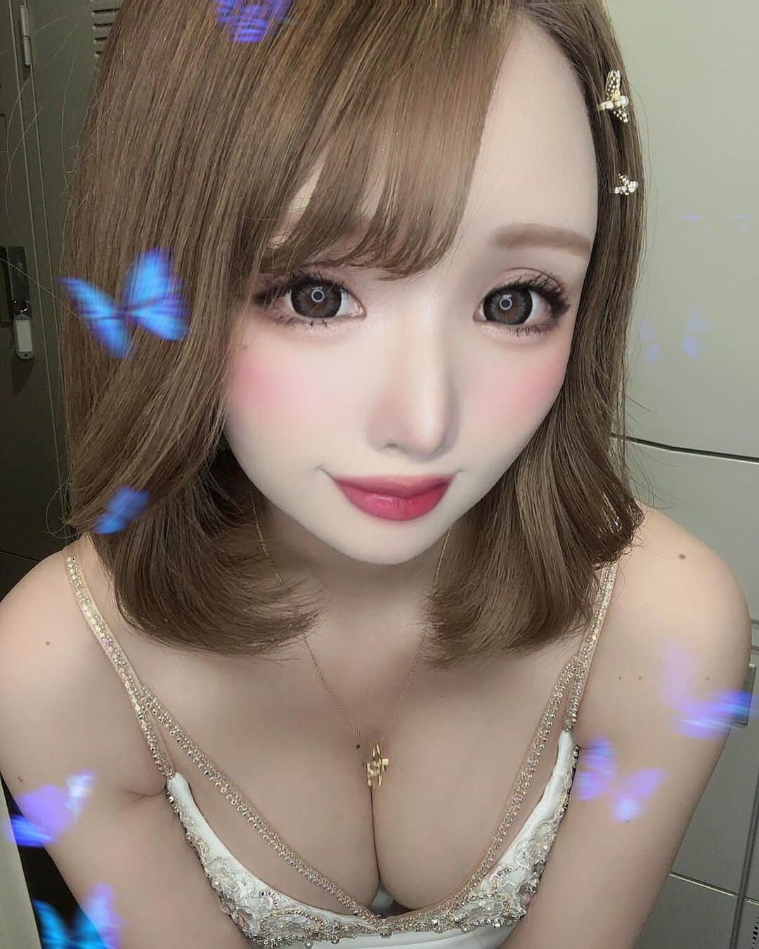 きららさんのインスタグラム写真 - (きららInstagram)「newdress👗💋  #歌舞伎町#北新地#六本木 #tokyo #静岡キャバクラ #キャバクラ#キャバ嬢  #ニュークラブ#ホステス #ポケパラ静岡 #ポケパラ東海 #ポケパラ #きゃばきゃば #キャバキャバ #静岡のキララ」8月20日 8時47分 - kirara_08_