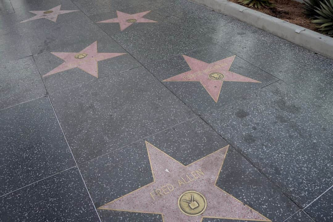 青木玲緒樹さんのインスタグラム写真 - (青木玲緒樹Instagram)「Hollywood Walk of Fame✳︎  #hollywoodwalkoffame#losangeles#california #hollywood #mickeymouse #johnnydepp」8月20日 9時02分 - reonaoki