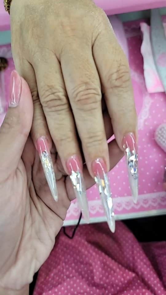 Max Estradaのインスタグラム：「Enailcouture.com doughnut white glow in the dark arcylic  Enailcouture.com new 123go bubble gum gel,  solid glue gel♡ vegan and Hypoallergenic.  Made in America 🇺🇸The moment so many have been waiting for is finally here! Enailcouture.com 123go maximum square is the longest flat boxy square pre made full coverage gel nail in the game. We also dropped xs sculpture square and magical ice hologram stickers☆Enailcouture.com 123go 5XL Coffin nails are the longest full coverage pre made gel nails in the world. They are EVERYTHING, made in America.Enailcouture.com new product drop ♡!~ 123go diy gel and our new charm nail stickers 😍Enailcouture.com made in American ♡!~Enailcouture.com 123go pre made gel nails are the game changer !~ perfect nails every time with no smells or dust!~ long lasting and easy removal , made in America! Enailcouture.com  #ネイル #nailpolish #nailswag #nailaddict #nailfashion #nailartheaven #nails2inspire #nailsofinstagram #instanails #naillife #nailporn #gelnails #gelpolish #stilettonails #nailaddict #nail #💅🏻 #nailtech#nailsonfleek #nailartwow #네일아트 #nails #nailart #notd #makeup #젤네일  #glamnails #nailcolor  #nailsalon #nailsdid #nailsoftheday Enailcouture.com」