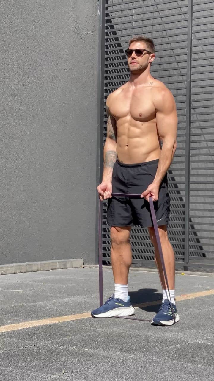 Jonas Sulzbachのインスタグラム：「É O TODO DIA 😉」