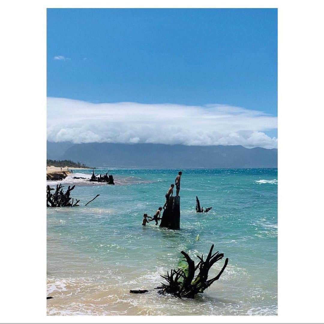 ブレンダのインスタグラム：「One of my favorite photos of one of my favorite places.  This was taken in Maui exactly two years ago. It was the first trip I took with my boys, post pandemic. Maui was also the first neighbor island I visited with my family, as a child. We stayed in the very beautiful Lahaina town. Some of my most fondest childhood memories are those I made in Maui and I wanted to share this very special place with my children.  But I regretted it then (and regret it even more now) that I didn’t have time to take them to revisit the beloved Lahaina…  And now it’s gone 💔 And so many precious lives, lost 💔  The road to recovery from the devastation caused by the Maui fires is going to be a long and taxing one.   I shared in my stories some of the organizations and individuals that I have donated to. I received so many DM’s from my Japanese friends asking about the donation process or letting me know that they too have donated. I’m so grateful for every single message that I’ve received. Thank you thank you thank you 😭🙏🏻❤️  If you would like information on ways to help, here are just some of the accounts you can visit:   @hawaiicommunityfoundation  @mauifoodbank  @mauihumanesociety  @mauirapidresponse @mauiunitedway  @lahaina_ohana_venmo」
