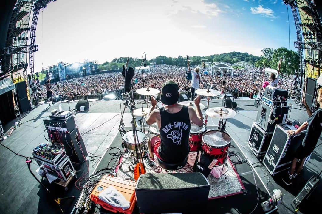 HEY-SMITHのインスタグラム：「8/19(土) 香川県 国営讃岐まんのう公園 “MONSTER baSH 2023” photo by @hayachinphoto」