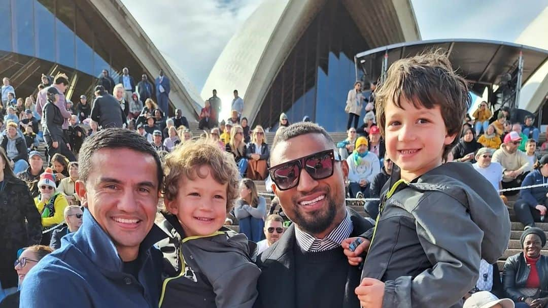 ティム・ケーヒルさんのインスタグラム写真 - (ティム・ケーヒルInstagram)「Best @fifawomensworldcup ever in Australia and New Zealand.  Amazing to watch the @Matildas inspire the nation and all the teams from all over the world share the joy of football.  The quality of football on show was exceptional and I look forward to the final today 🇬🇧 vs 🇪🇸   Experiencing the atmosphere in the stadiums, women's convention, fifa diploma in club management, community tournament at the opera house, fan zones, @fifamuseum and many other activations that I have shared with my family is memories I will never forget.  Thanks @fifawomensworldcup @gianni_infantino #FatmaSamoura @sarai_bareman #australianfederation #nzfederation   #beyondgreatness #fifadiplomainclubmanagement」8月20日 10時34分 - tim_cahill