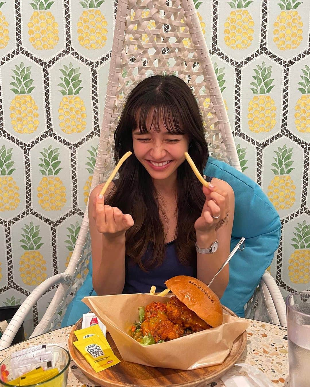 想乃さんのインスタグラム写真 - (想乃Instagram)「🍔🌶🧀🍍🌺🌴🥥」8月20日 10時41分 - sonoduly