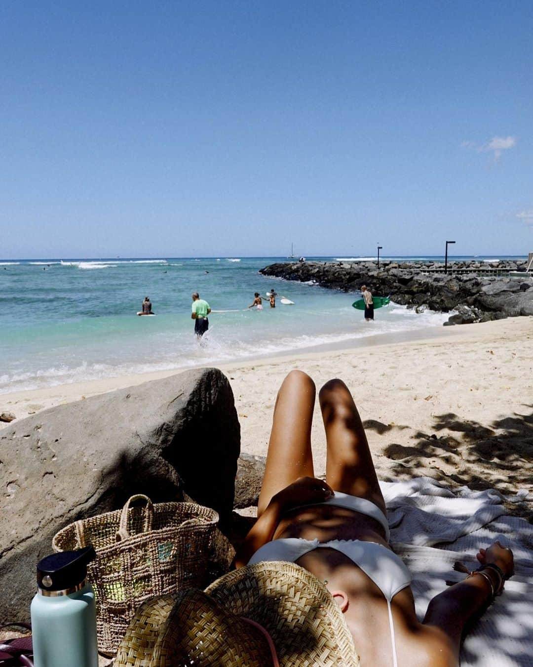 今井華さんのインスタグラム写真 - (今井華Instagram)「ただいま🇯🇵🤍 楽しい出会いがたくさんあったHawaii🌴 みんなありがとう🫶🏾💕  カウアイシュリンプの頭で作った 海老のビスク美味しかったなぁ🦐笑」8月20日 10時42分 - imaihana