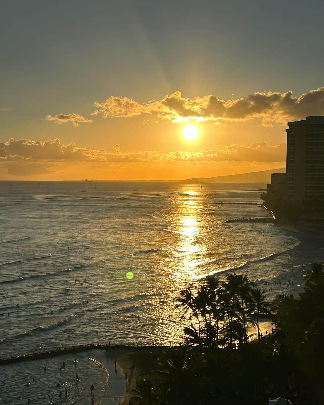 今井華さんのインスタグラム写真 - (今井華Instagram)「ただいま🇯🇵🤍 楽しい出会いがたくさんあったHawaii🌴 みんなありがとう🫶🏾💕  カウアイシュリンプの頭で作った 海老のビスク美味しかったなぁ🦐笑」8月20日 10時42分 - imaihana