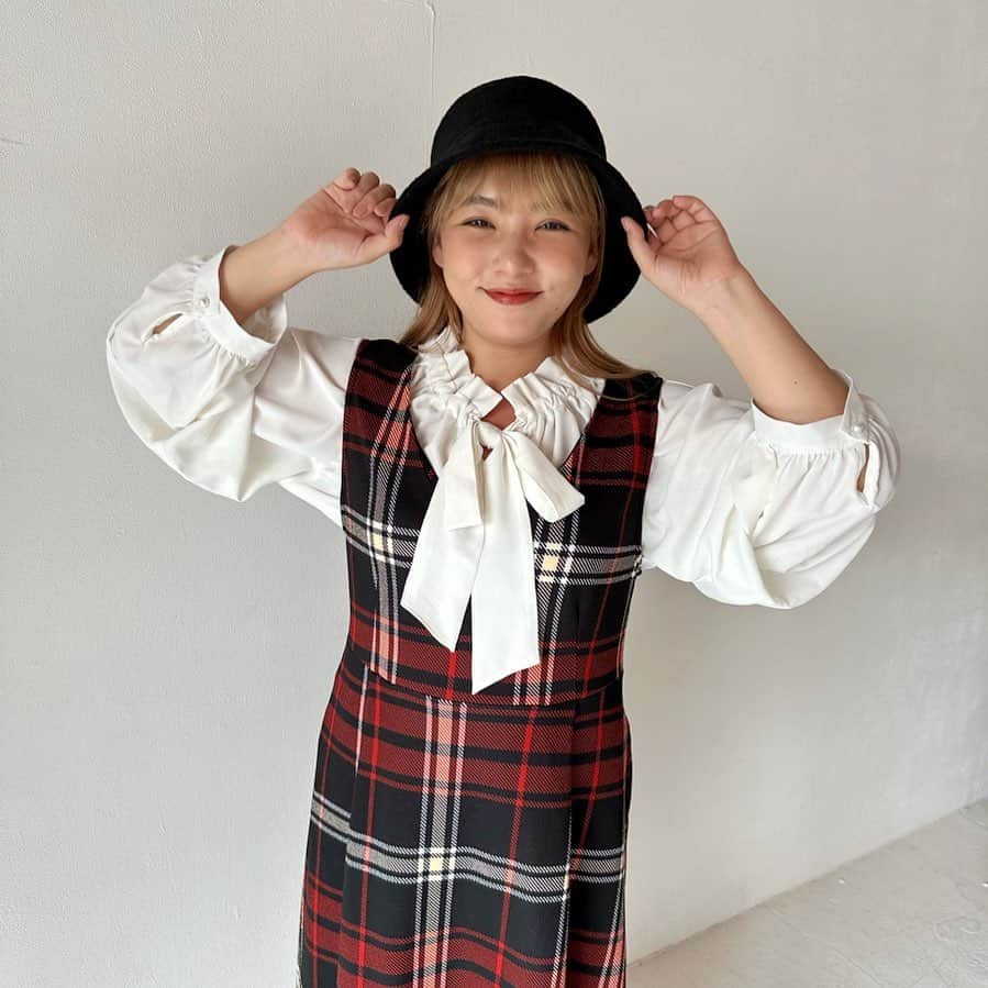 野呂佳代のインスタグラム：「@gravail  アベイル♡ もうすぐ夏も終わっちゃいそうだけど、お洋服はまだまだ楽しめますね🏖️ けど秋もまたお洋服楽しみですね✨ #アベイル #avail  #gravail」
