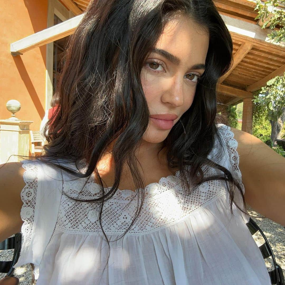 カイリー・ジェンナーさんのインスタグラム写真 - (カイリー・ジェンナーInstagram)「🫶🏻🌎🌎」8月20日 12時36分 - kyliejenner