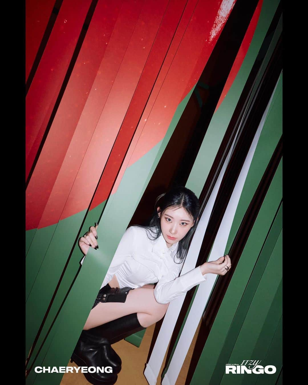 ITZYさんのインスタグラム写真 - (ITZYInstagram)「. ITZY JAPAN 1st Album 『RINGO』  2023.10.18(wed) Release   Other cut #CHAERYEONG  #ITZY #MIDZY #RINGO #ITZY_RINGO」8月20日 13時04分 - itzyofficial_jp