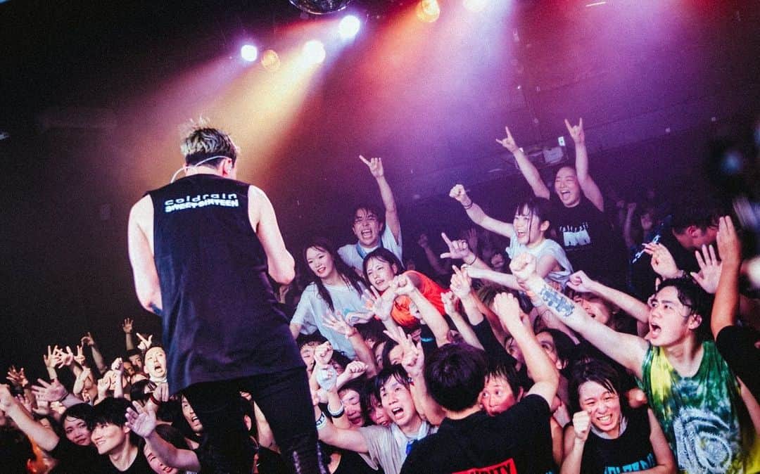 coldrainさんのインスタグラム写真 - (coldrainInstagram)「“RE:ADMISSION” LIVE HOUSE TOUR 2023 at 甲府 CONVICTION  Thanks @crossfaithjapan   Photos by @yamada_mphoto   #coldrain  #再入学ツアー #SWEETSIXTEEN」8月20日 23時04分 - coldrain_official