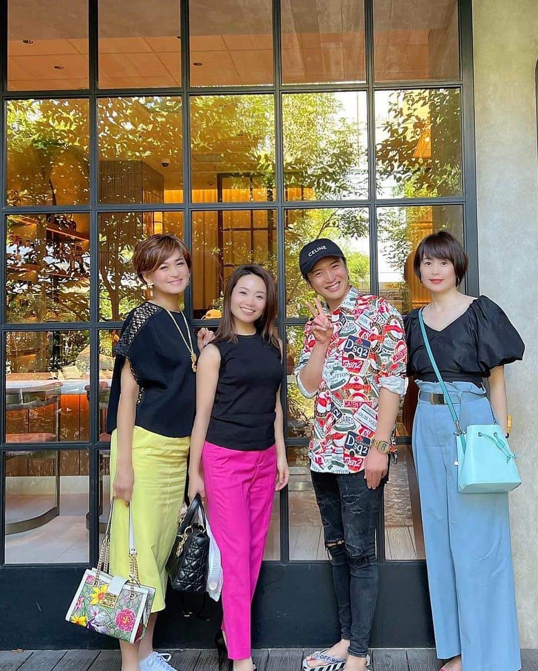 岩瀬玲のインスタグラム：「最近仲良くしてもらってるちづさん @chidu0924  出会ってから間もないのに前から知ってるみたいに話しやすい  そして元々知っていた方と改めてちづさんが繋いでくれてすごい楽しい時間を過ごすことができました  人の繋がりって本当面白い  ちづさんは色々ビジネスされてるけどスタイリング能力もすごくて華麗な変身してる方が多数  ビフォーアフターがわかりやすいし、経営者にめっちゃおすすめ 劇的に変わるんですー まず見た目変えたい方はぜひちづさんに🥰  #スタイリング同行 #プロフェッショナル」