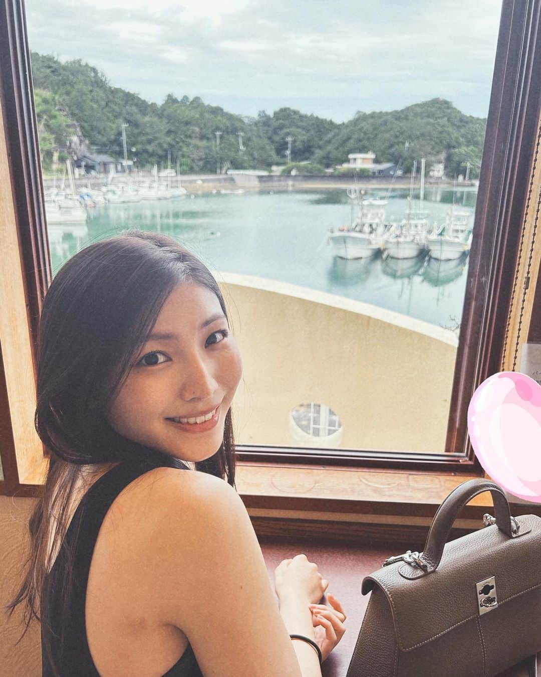 立石晴香のインスタグラム：「暑い日が続いてますが体調壊してないですか？？  体感は明日から最終週な気分だけど8月まだ2週あるんだね🐬 無理せず過ごしていきましょう＾＾  おやすみなさい✨」