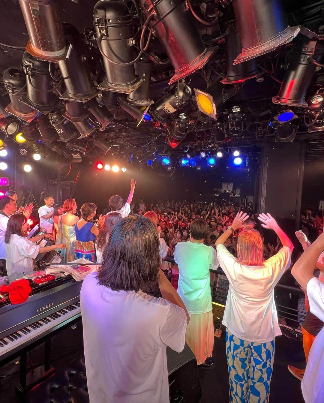 田中知之のインスタグラム：「中塚武20周年パーティ@渋谷クラブクアトロ。終始素晴らしいムードの良きパーティでした。」