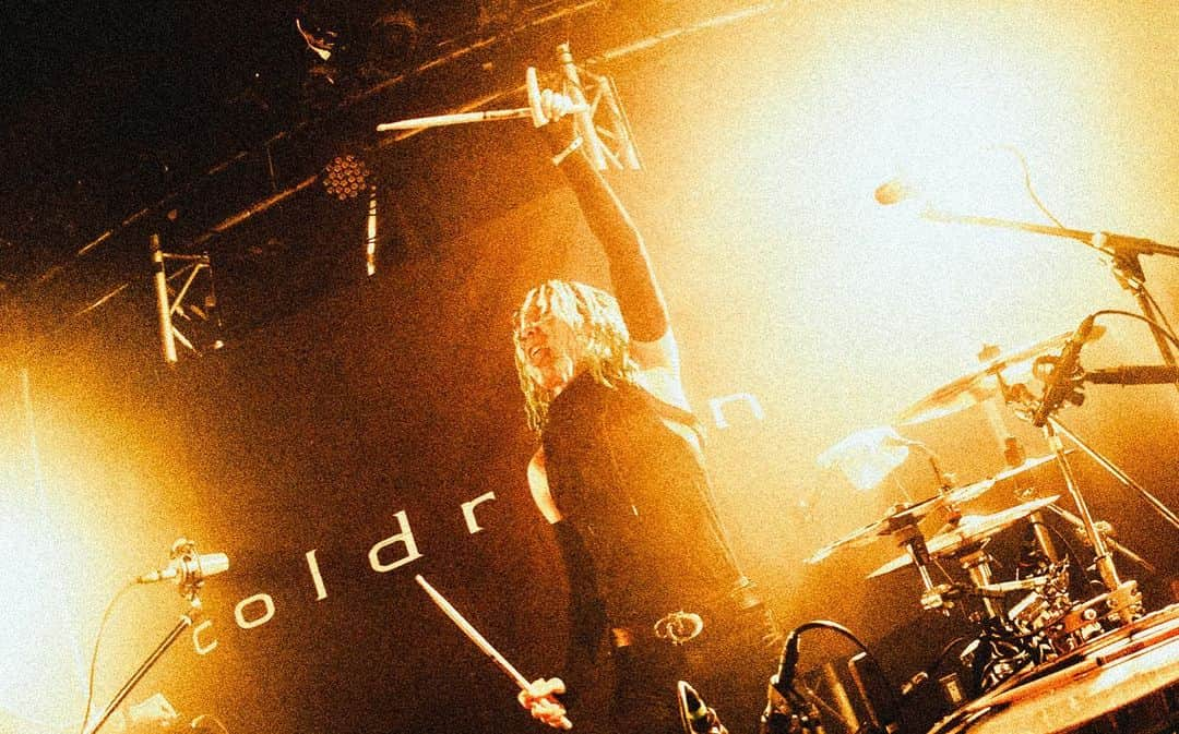 Crossfaithさんのインスタグラム写真 - (CrossfaithInstagram)「08.19-20 「“RE:ADMISSION” LIVE HOUSE TOUR 2023」 at SOUND SHOWER ark Shimizu & KOFU Conviction   Thank you so much @coldrain_official 🤜💥🤛  Photo by @yamada_mphoto」8月20日 23時29分 - crossfaithjapan