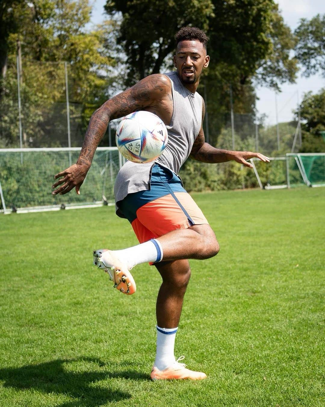 ジェローム・ボアテングさんのインスタグラム写真 - (ジェローム・ボアテングInstagram)「Sunday session ⚽️☀️」8月20日 23時31分 - jeromeboateng