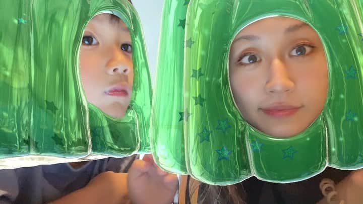 Ms.OOJAのインスタグラム：「甥っ子定期記録🍉☀️ おじゃと遊ぶのが1番楽しみらしいです😌これからもNo.1を死守できるように頑張ります。」