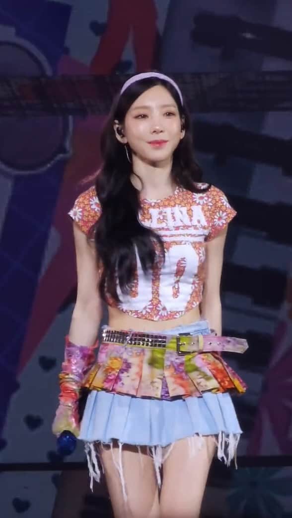 TAEYEONのインスタグラム：「귀여웡 🩷🎀🍬  @taeyeon_ss  #태연 #TAEYEON」