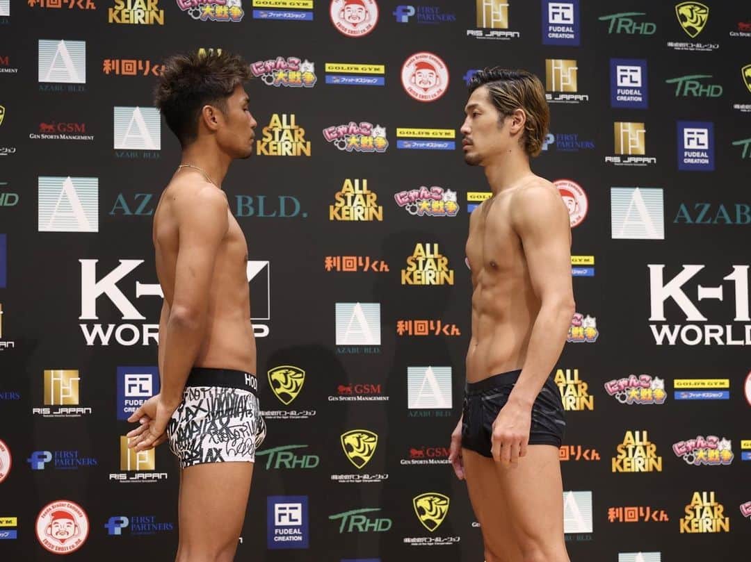 大沢文也のインスタグラム：「face to face この時は何も考えない 相手の顔も見ない  ビビって目を合わせないわけじゃない  集中してる 今にも飛び出しそうな緊張感を抑え込んでる  #facetoface #kickboxing」