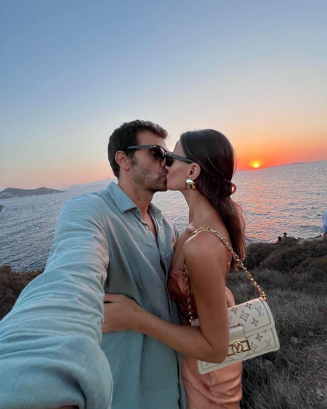 Zina Charkopliaさんのインスタグラム写真 - (Zina CharkopliaInstagram)「Chasing sunsets in Naxos #Naxos #Sunset #Greece #Love #Island」8月20日 16時33分 - zinafashionvibe