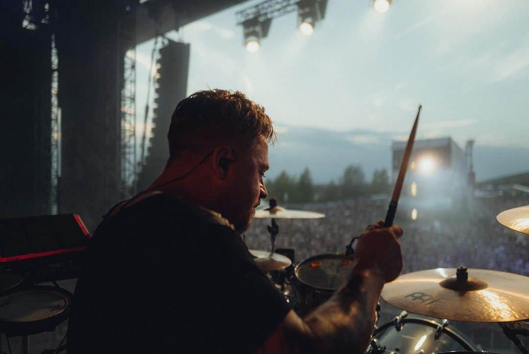 Tokio Hotelさんのインスタグラム写真 - (Tokio HotelInstagram)「Thank you Highfield! We had so much fun! 🫶🏻 📸 @leonschlesselmann」8月20日 20時48分 - tokiohotel