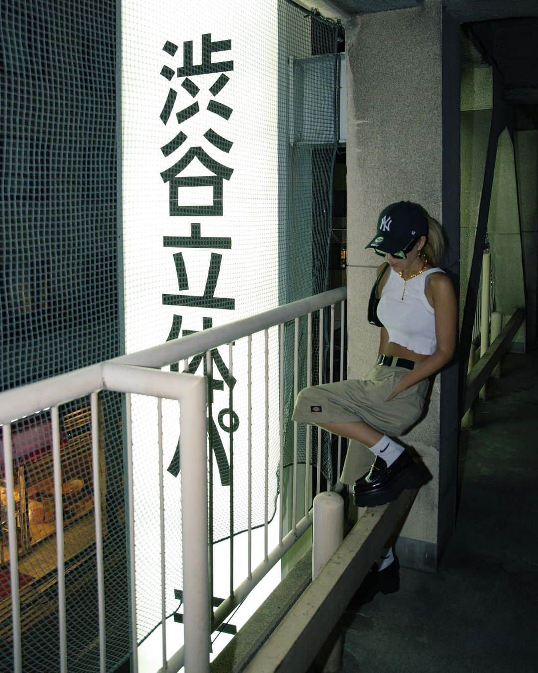 MARISさんのインスタグラム写真 - (MARISInstagram)「サマソニが来ると夏の終わりをちょっとずつ感じる😮‍💨駐車場の写真多めさーせん🅿️ただ東京ぽくない？てゆー理由🤪👐🏾」8月20日 17時34分 - marristea