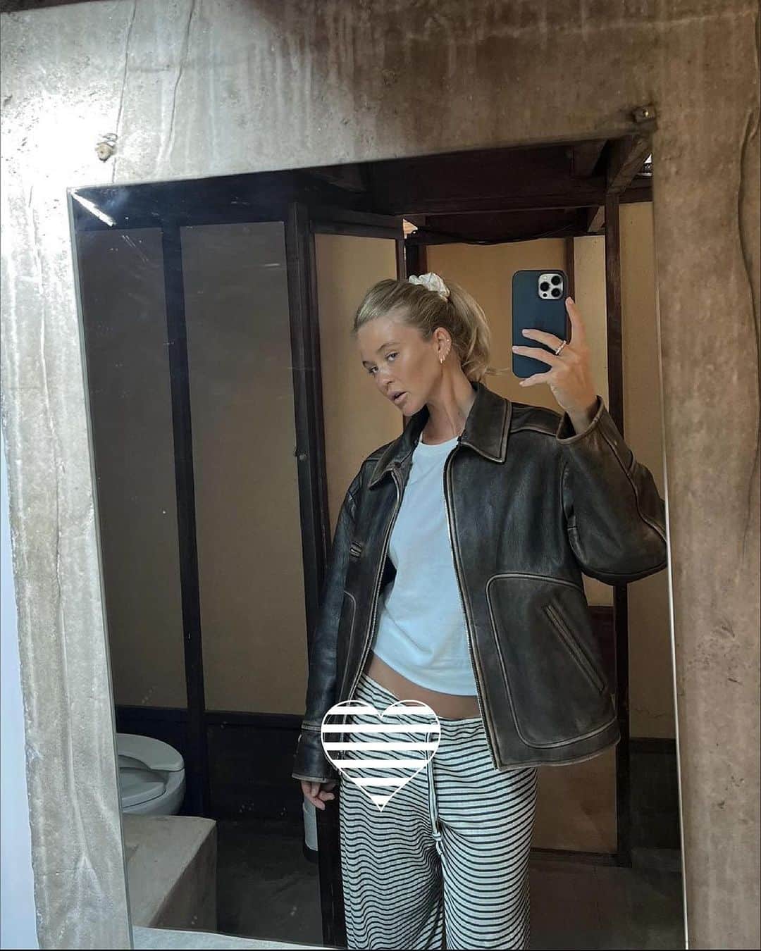 マッツノーガードのインスタグラム：「Nova pants restock!   Shop your favorites at madsnorgaard.com.  #madsnorgaard」