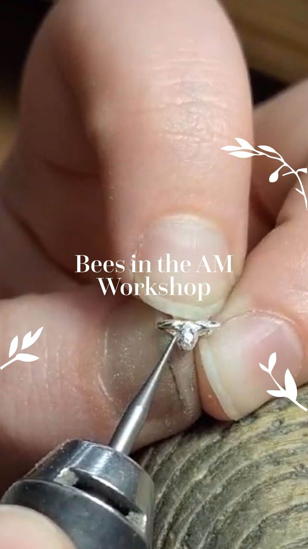 アレックスモンローのインスタグラム：「Bees in the AM Workshop 🔨 🐝  Here’s one of our Itsy Bitsy Bees from our favourite Forget Me Not Stud Earrings. We have to carefully texturise the rounded part of the bee in our workshop to give it signature fuzzy fur 🐝  Want to discover online now with our other beloved bee pieces? Click the link in the bio to uncover now 💫  #AlexMonroeJewellery #ResponsiblySourced #HandmadeinEngland #Workshop #Handcrafted #HowItsMade #MadeinLondon #InspiredbyNature #BeeJewellery #Classics #FavouritePieces #LondonJewellery #GoldPlate #SterlingSilver #Earrings #HandmadeJewellery #HandmadePieces #NatureDesign 🐝」