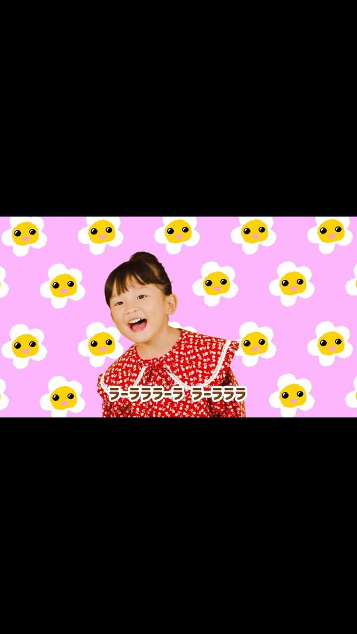 のインスタグラム：「ののちゃんのオリジナルソング『はんぶんごっこ』のMVが公開されました🤗 是非チェックしてね🌟  https://youtu.be/5Crs4En8Knw  #村方乃々佳 #ののちゃん #ののかちゃん #ののちゃんねる #nonokamurakata #노노카 #NONOCHAN #はんぶんごっこ」