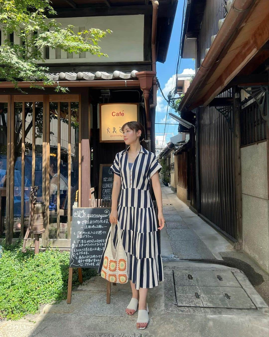 ののさんのインスタグラム写真 - (ののInstagram)「🍊橘香るけづり氷🍊京都  オレンジ、レモン、グレープフルーツの柑橘類を発酵させたものが氷全体にかかっていて、さっぱり美味しかった♡ レモンと黒糖生姜蜜も一緒に出てくるからお好みで  けづり氷は13時半からの提供だよ🍧 他のご飯、デザートメニューとかも美味しそうだった  #cafe火裏蓮花#京都カフェ#京都グルメ#京都かき氷#京都ランチ#烏丸御池グルメ#烏丸御池カフェ#烏丸カフェ#烏丸グルメ#かき氷#関西かき氷#かき氷巡り#かきごおりすと#かき氷部#かきごーらー」8月20日 18時03分 - nonoko0309